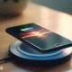 Pembaruan iOS 17.4 diam-diam meningkatkan kecepatan pengisian daya nirkabel iPhone 12