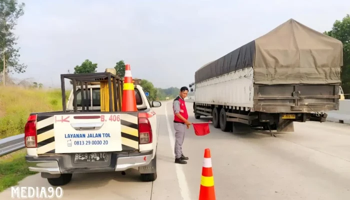 Lonjakan 49% Pemudik Melintas di Tol Terbanggi Besar-Pematang Panggang-Kayu Agung; Peningkatan Petugas HK