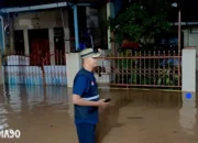 Kembali Diterjang Banjir Bandang, Warga Perumahan Glora Persada Rajabasa Raya Bandar Lampung Berjuang Mengungsi