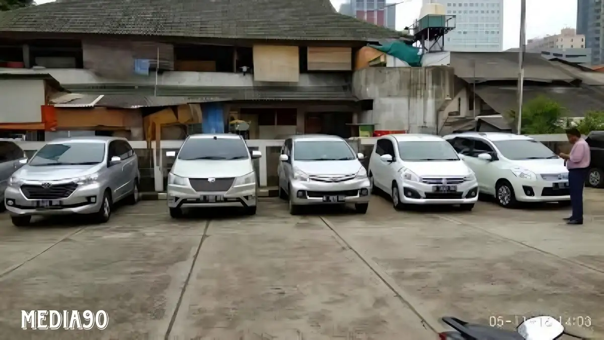 Rekomendasi Rental Mobil Ciledug Murah dengan Driver dan Lepas Kunci 2 Rekomendasi Rental Mobil Ciledug Murah