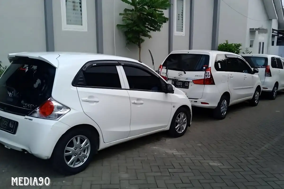 Rekomendasi Rental Mobil Kediri Murah dengan Driver dan Lepas Kunci 2 Rekomendasi Rental Mobil Kediri Murah