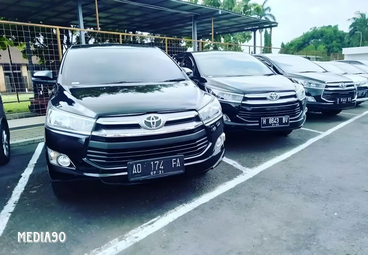 Rekomendasi Rental Mobil Ungaran Murah dengan Driver dan Lepas Kunci 2 Rekomendasi Rental Mobil Ungaran Murah