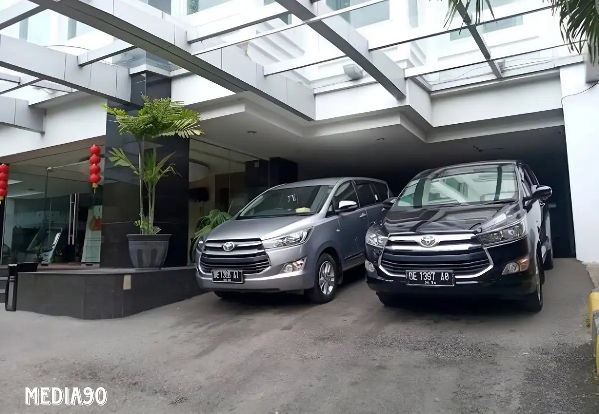 Rental Mobil Ambon Murah Lepas Kunci