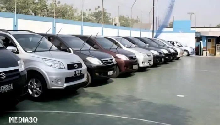 Rekomendasi Rental Mobil Magelang Murah dengan Driver dan Lepas Kunci