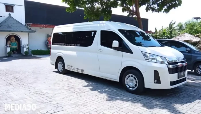 Rekomendasi Rental Mobil Sragen Murah dengan Driver dan Lepas Kunci