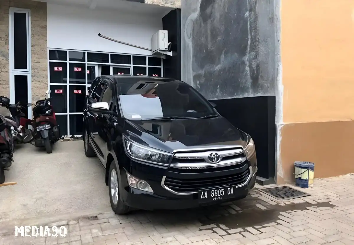 Rental Mobil Ungaran Murah Lepas