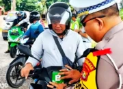Rahasia Stiker Merah dan Hijau di Kendaraan Pemudik Sebelum Memasuki Pelabuhan Bakauheni