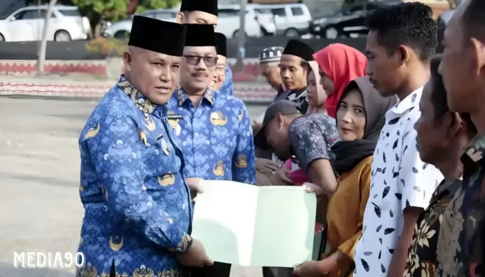 Upacara Penyerahan Sertifikat Bantuan Bedah Rumah: Pesan Tegas dari Bupati Lampung Selatan