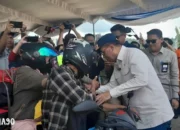 Perjalanan Pulang: Menteri Perhubungan dan Menko PMK Sambut Pemudik dengan Bingkisan di Pelabuhan Panjang