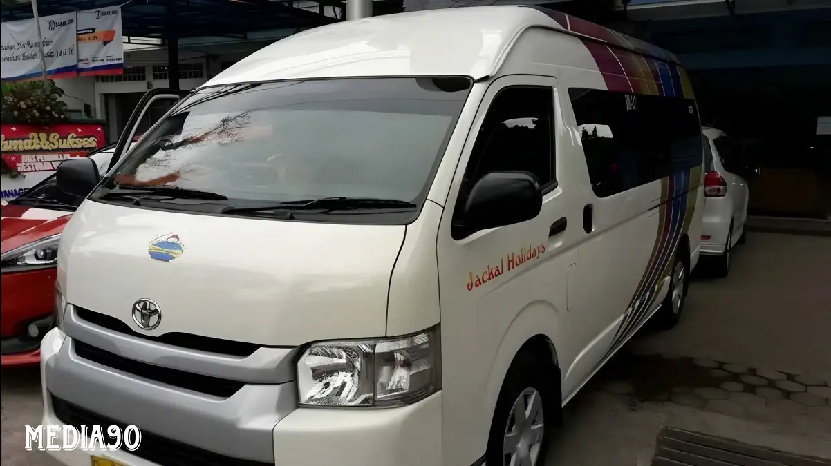 Travel Bandung Bandara Soekarno Hatta