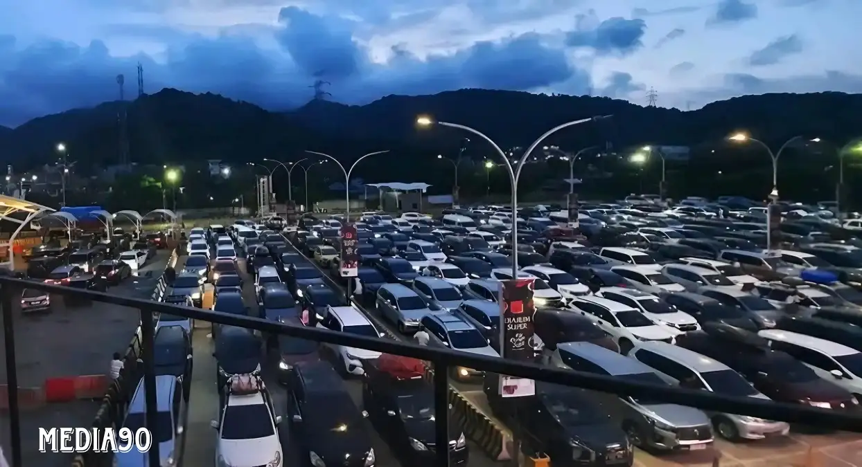 Urai Kepadatan Puncak Arus Mudik, Polda Lampung Terapkan Delaying Sistem di Pelabuhan Bakauheni