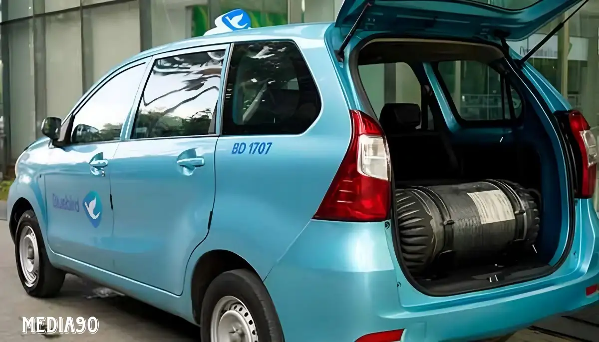 5 Fakta Menarik Dari Taksi BBG Bluebird, Armada Ramah Lingkungan Pertama
