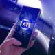 Apple di simpang jalan, antara ChatGPT OpenAI dan Gemini untuk mendukung chatbot AI iPhone