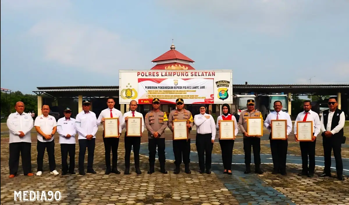 Berhasil Amankan Mudik Lebaran 2024, ASDP Apresiasi Polres Lampung Selatan, Polsek Natar Terima Penghargaan TRC PPA