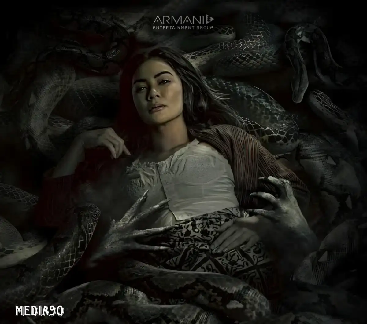 Bintangi Film Paku Tanah Jawa, Masayu harus ‘Berteman’ dengan Sanca hingga Piton