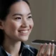 Cara menjawab dan mengakhiri panggilan telepon serta FaceTime menggunakan Siri
