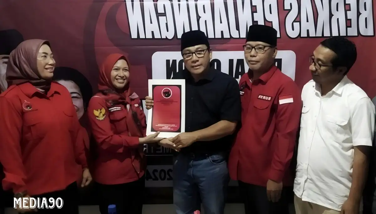 Dianggap Miliki Kesamaan Komitmen, Petahana Wahdi Daftar Penjaringan Calon Wali Kota Metro di PDIP