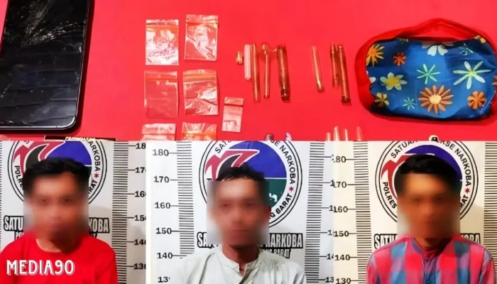 Penggerebekan di Pulung Kencana Tulang Bawang Barat: Dua Wartawan Kedapatan Simpan Sabu dan Alat Hisap