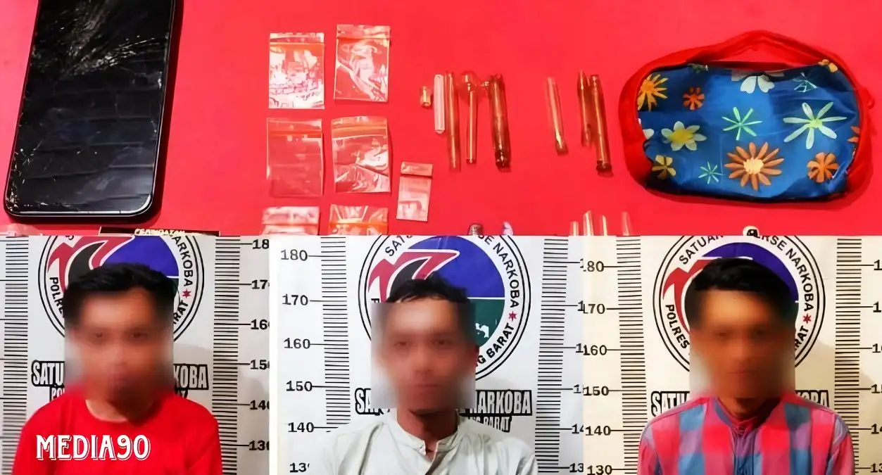 Digerebek di Pulung Kencana Tulang Bawang Barat, Dua Oknun Wartawan ini Simpan Sabu dan Seperangkat Alat Hisapnya