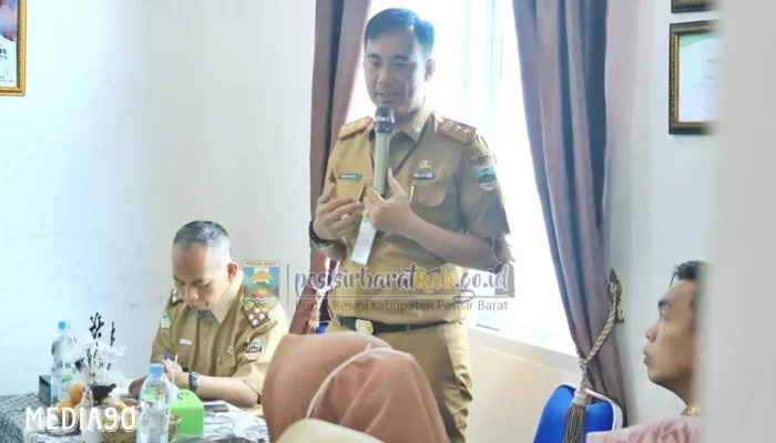 Tingkatkan Kompetensi Tenaga Kesehatan: Dinas Kesehatan Pesisir Barat Gelar Serangkaian Bimtek dan Pembinaan di UPTD Puskesmas