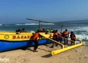 Pemancing Hilang Terseret Arus di Pantai Bana Setelah Dua Kali Dihantam Ombak Besar