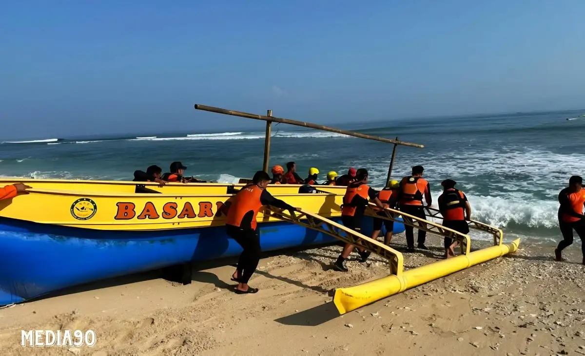Dua Kali Dihantam Ombak Besar, Pemancing Hilang Terseret Arus di Pantai Bana Pesisir Barat