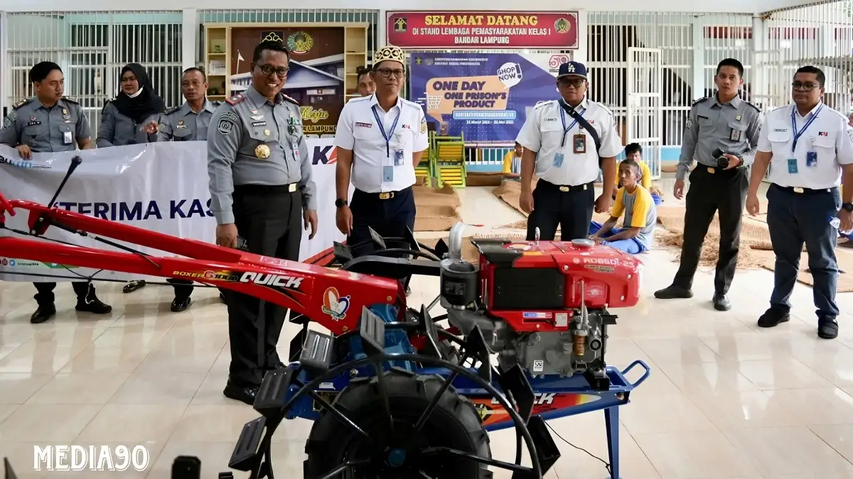 Fasilitasi Warga Binaan, KAI Tanjungkarang Bantu Alat Pertanian ke Lapas Rajabasa