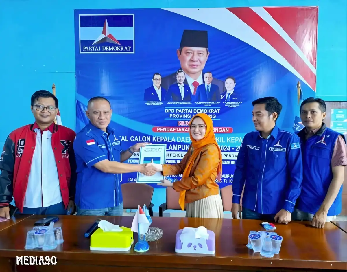 Hari Terakhir Penjaringan, Nanda Indira Daftar Calon Bupati Pesawaran di Partai Demokrat Lampung