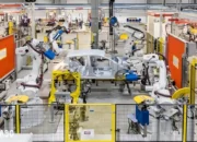 Revolutionary: Pabrik VinFast Diperkuat dengan Lebih dari 1.000 Robot untuk Produksi Kendaraan