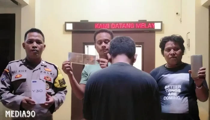 Permainan Palsu: Pria Ini Tawarkan Rujuk, Namun Malah Curang dengan Motor Mantan Istrinya!