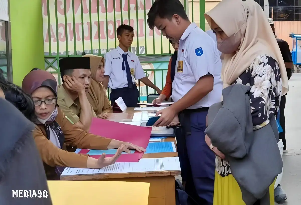 PPDB SMA dan SMK Dibuka 19 Juni, Berikut Jalur Masuk dan Jadwal Lengkapnya