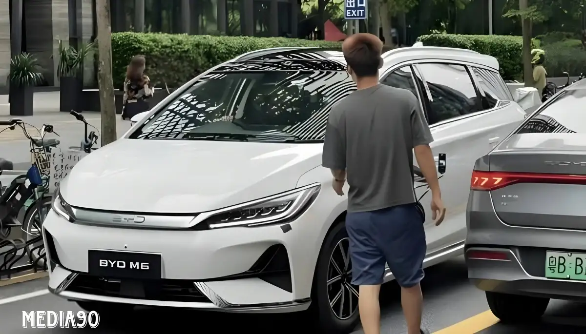 Pakai Setir Kanan, Begini Bocoran MPV Baru BYD M6