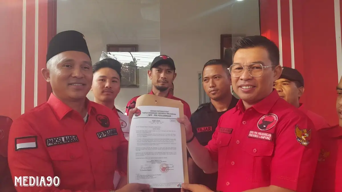 Parosil Mabsus Terima Surat Tugas PDIP Jadi Calon Bupati di Pilkada Lampung Barat 2024