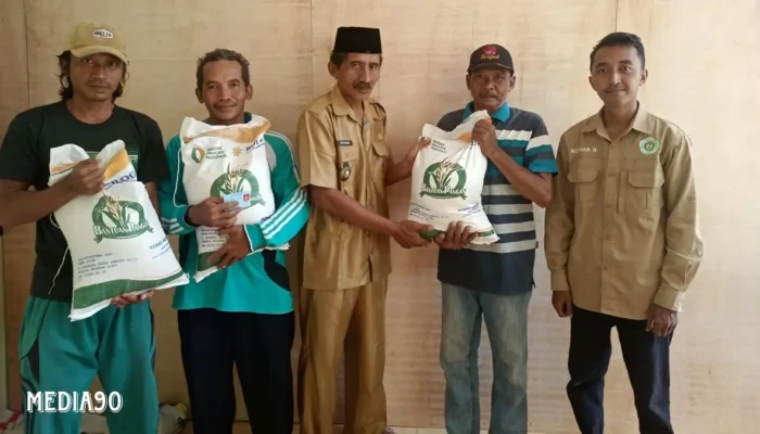Tangan Baik Pemerintah Kampung Bumi: 47 Keluarga Terbantu dengan Bantuan Pangan dari Program Abadi