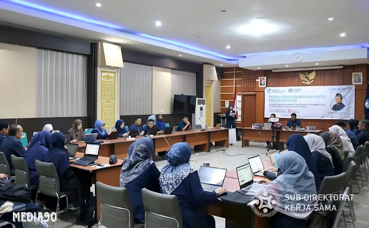 Polinela Gelar Bimtek Penyusunan Kurikulum Menuju Akreditasi Internasional