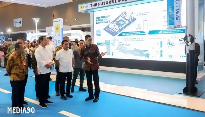 Tinjauan Langsung: Presiden Jokowi di PEVS, PLN Siap Menyokong Ekosistem Kendaraan Listrik
