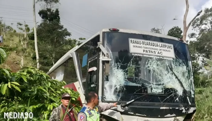 Tragedi di Balik Kabut: Bus Ranau Indah Terperosok ke Jurang 50 Meter di Jalan Lintas Liwa