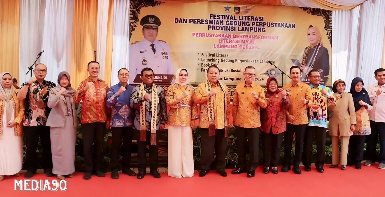 Universitas Teknokrat Indonesia dan Dinas Perpustakaan Lampung Teken MoU untuk Penguatan Literasi