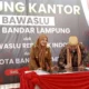 Wali Kota Bersama Ketua Bawaslu RI Resmikan Gedung Baru Bawaslu Bandar Lampung