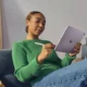 iPad Air 2024 kini hadir dalam dua ukuran, dibekali Apple M2 Silicon serta memiliki kemampuan AI