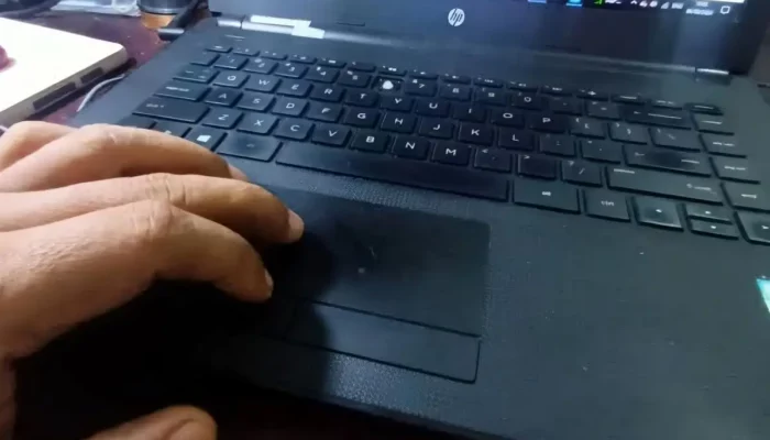 10 Alasan Mengapa Touchpad Laptop Tak Berfungsi dan Tips Memperbaikinya dengan Mudah