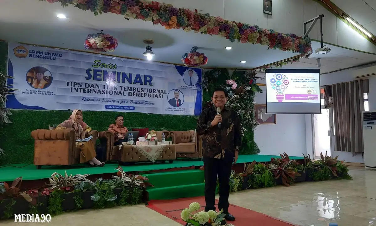 Dua Dosen FSIP Universitas Teknokrat Indonesia Jadi Narasumber di Seminar Series UNIVED Bengkulu