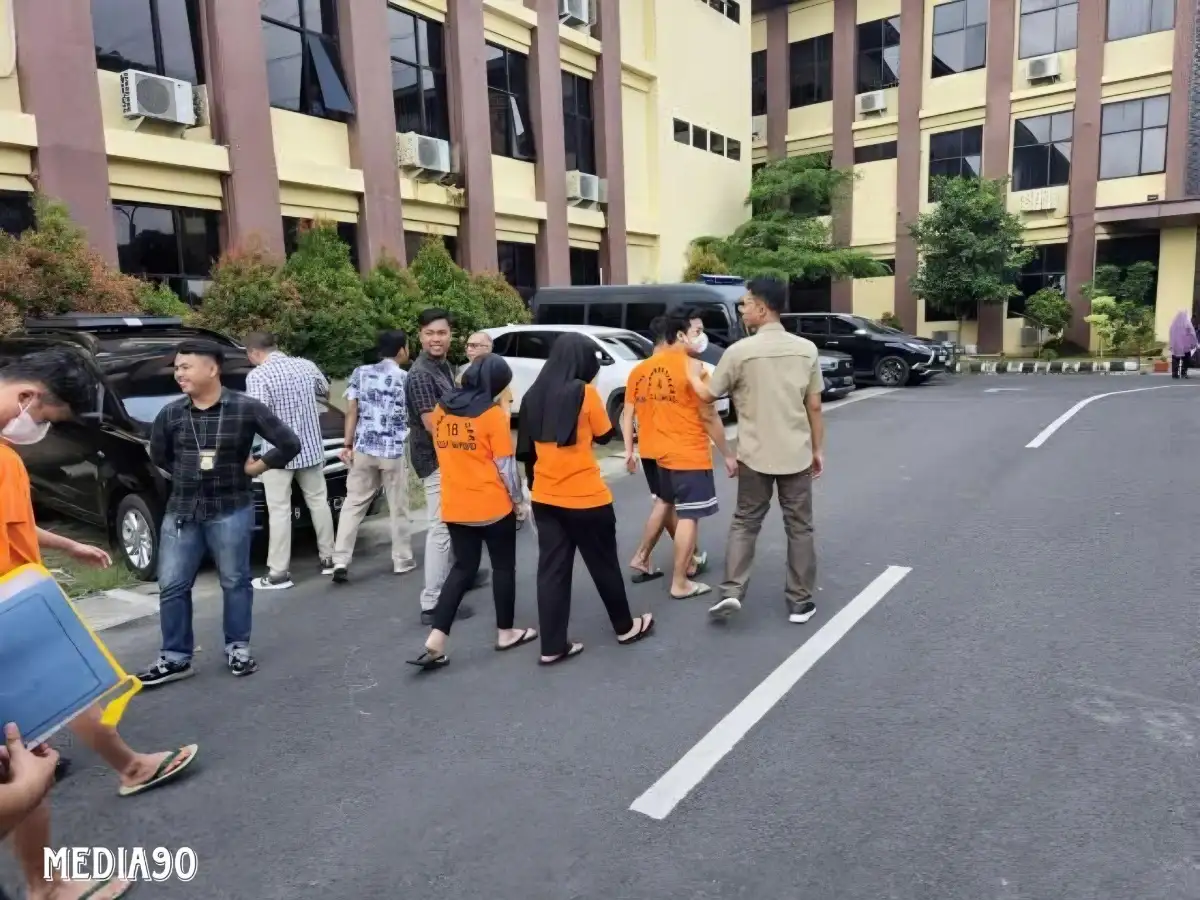 Enam Tersangka Joki CPNS Kejaksaan Diserahkan ke Kejati