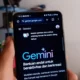 Gemini di aplikasi Pesan Google sekarang bisa digunakan di ponsel Android apapun