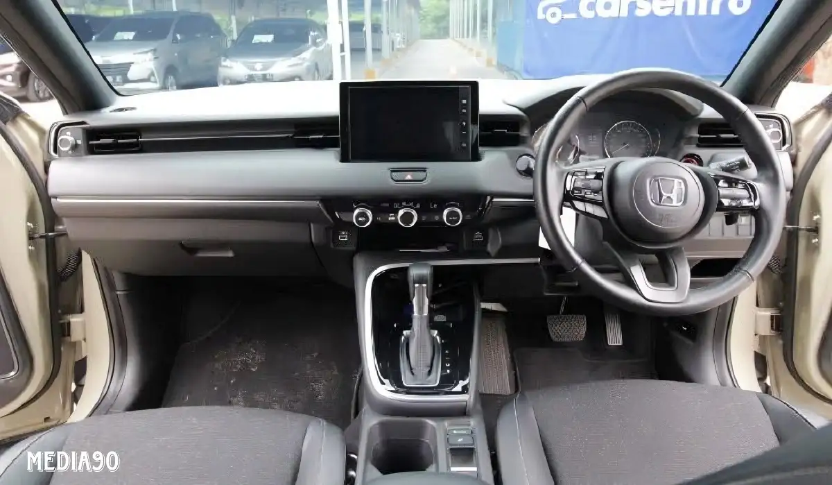 Interior Honda HR-V Sarat Gaya Dan Sporty, Lalu Apa Kekurangannya