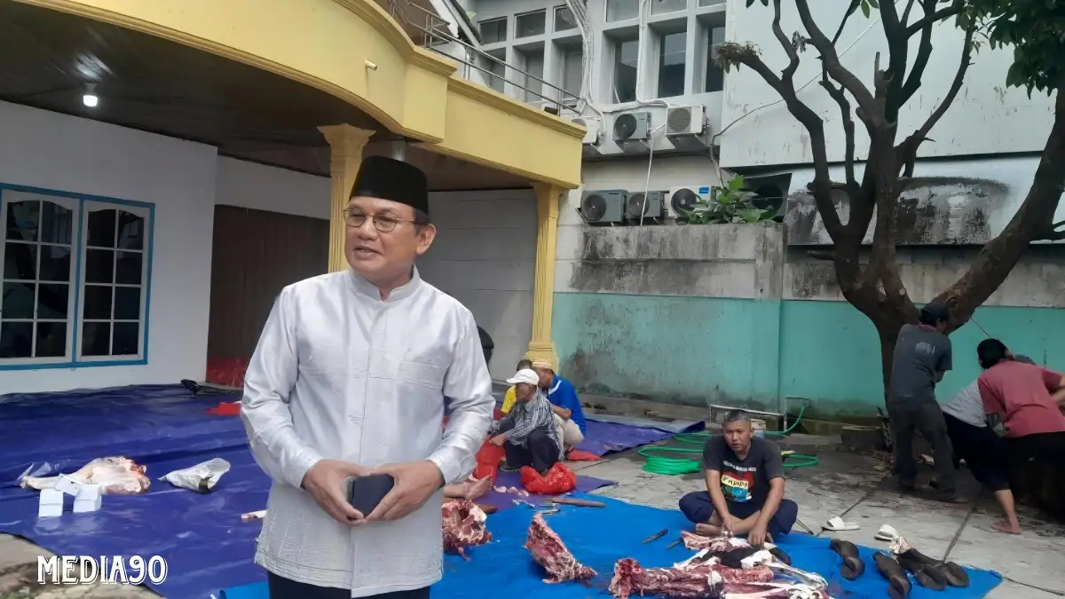 Kurban Tiga Sapi, Calon Gubernur Lampung Hanan Maknai Tiga Kesalehan Hari Raya Iduladha