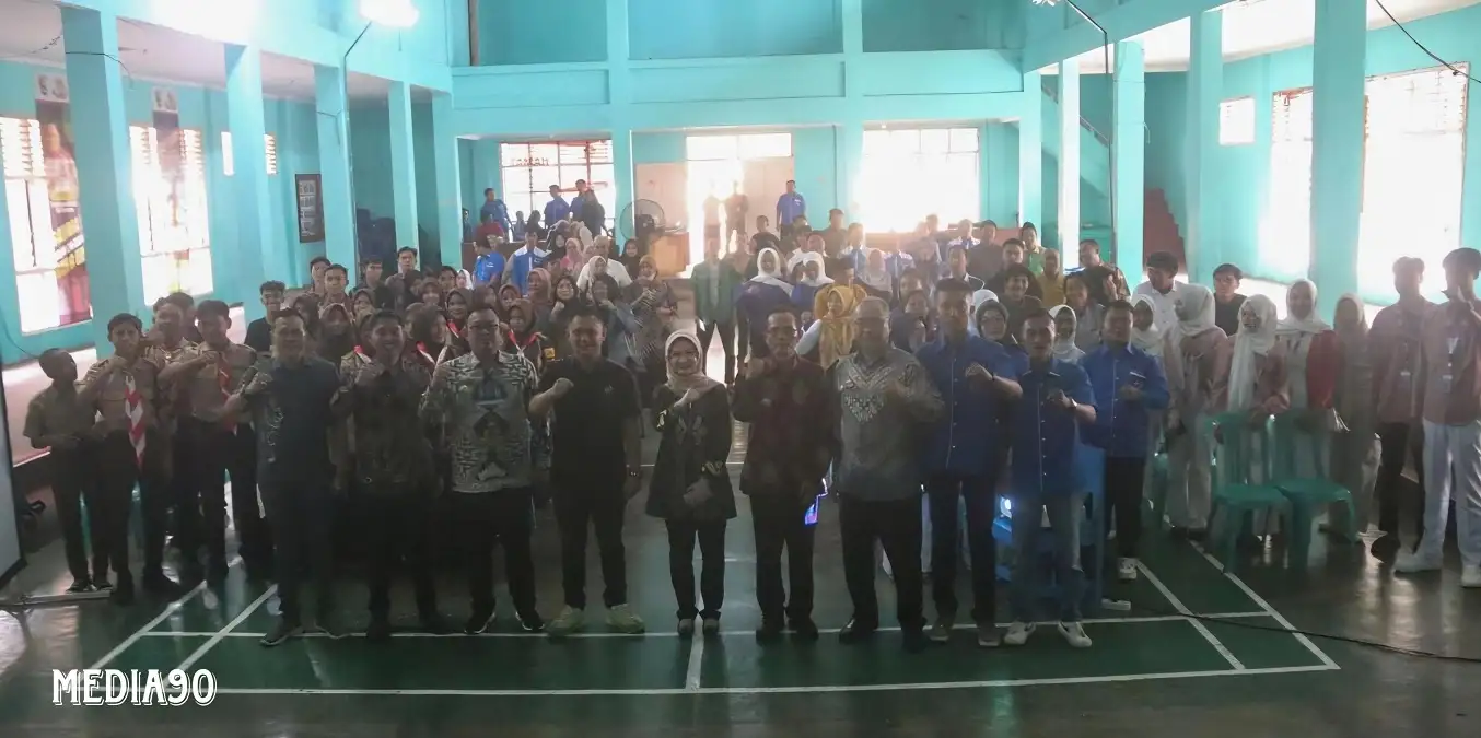 Nanda Indira Dendi Buka Seminar Entrepreneurship Pariwisata dan Perhotelan