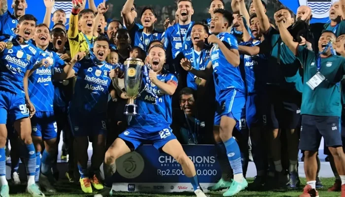 Persib Mengejar Persija dalam Perburuan Gelar Juara Terbanyak