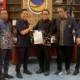 Pilkada Metro 2024, Petahana Wahdi Terima Rekom Partai Nasdem, PDIP dan Demokrat Beri Surat Tugas