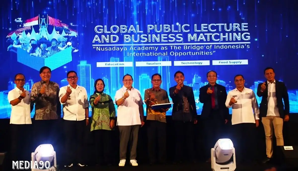 Pj Bupati Tulangbawang Barat M. Firsada Raih Penghargaan Tokoh Keberlanjutan Pariwisata Lampung 2024